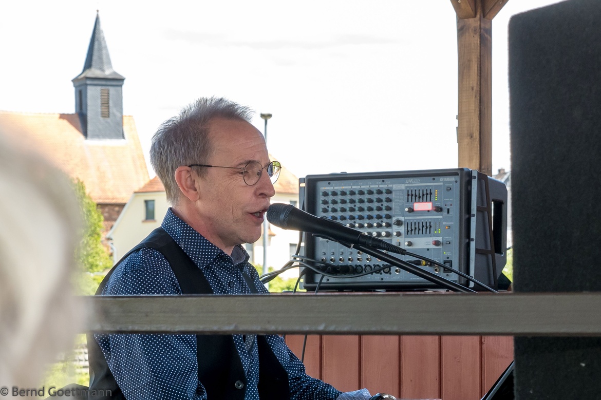 Nick Ramshaw live im Sommergarten