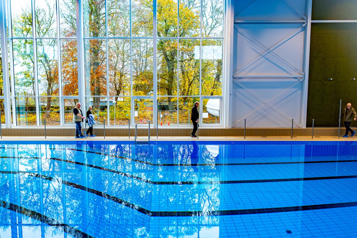 Åbning af Svømmehallen