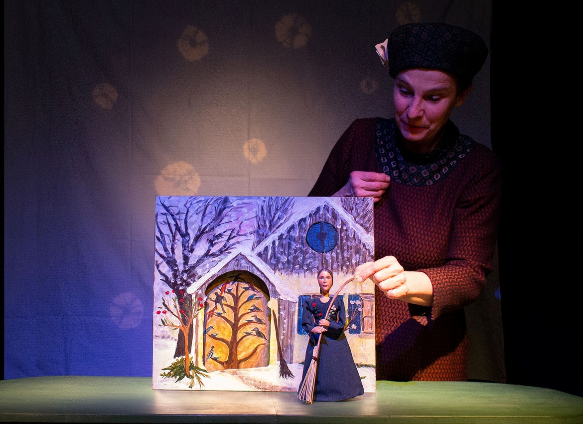 Schneeweißchen und Rosenrot - Puppentheater