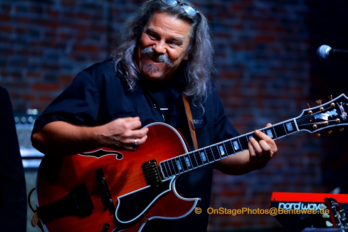 ÄNDERUNG: JAZZ AND MORE „Gitarre im Jazz mit Wesley G”