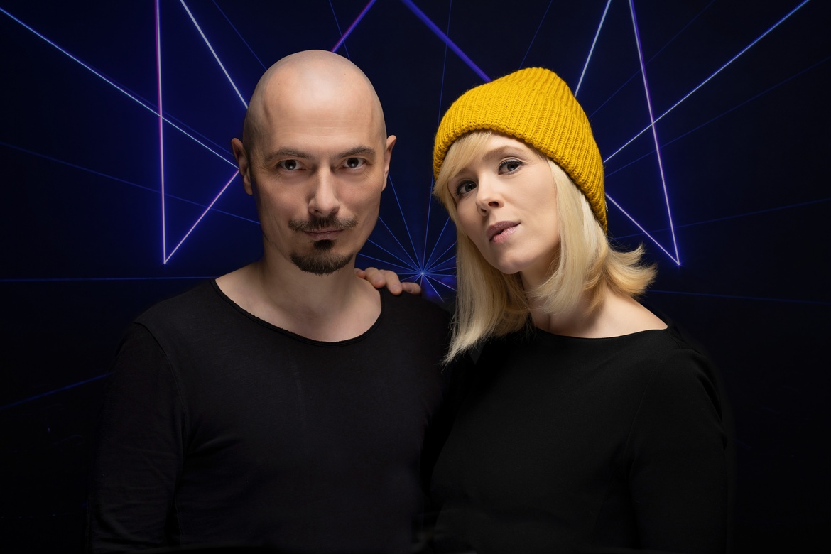 CAROLIN NO „ON&ON: Carolin & Andreas Obieglo featuring TH Laser”