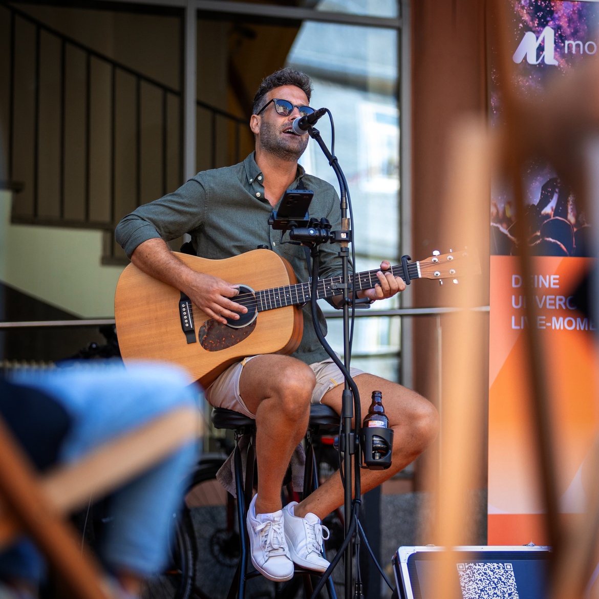 Maifeld-Schatzkiste: Rock & Pop in Picknick-Atmosphäre mit Matthias Münch