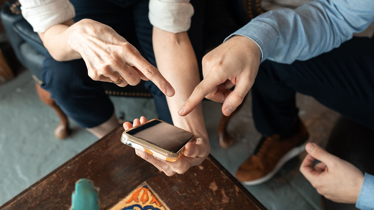 Seniorencafé: Basiswissen Smartphone