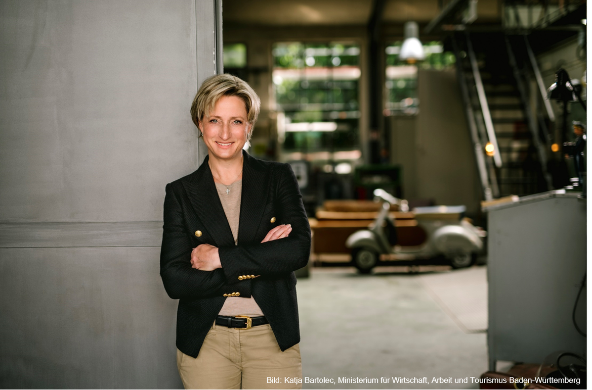 Informationsfahrt mit Unternehmensbezug mit Frau Ministerin Dr. Hoffmeister-Kraut (Teile 1-3)