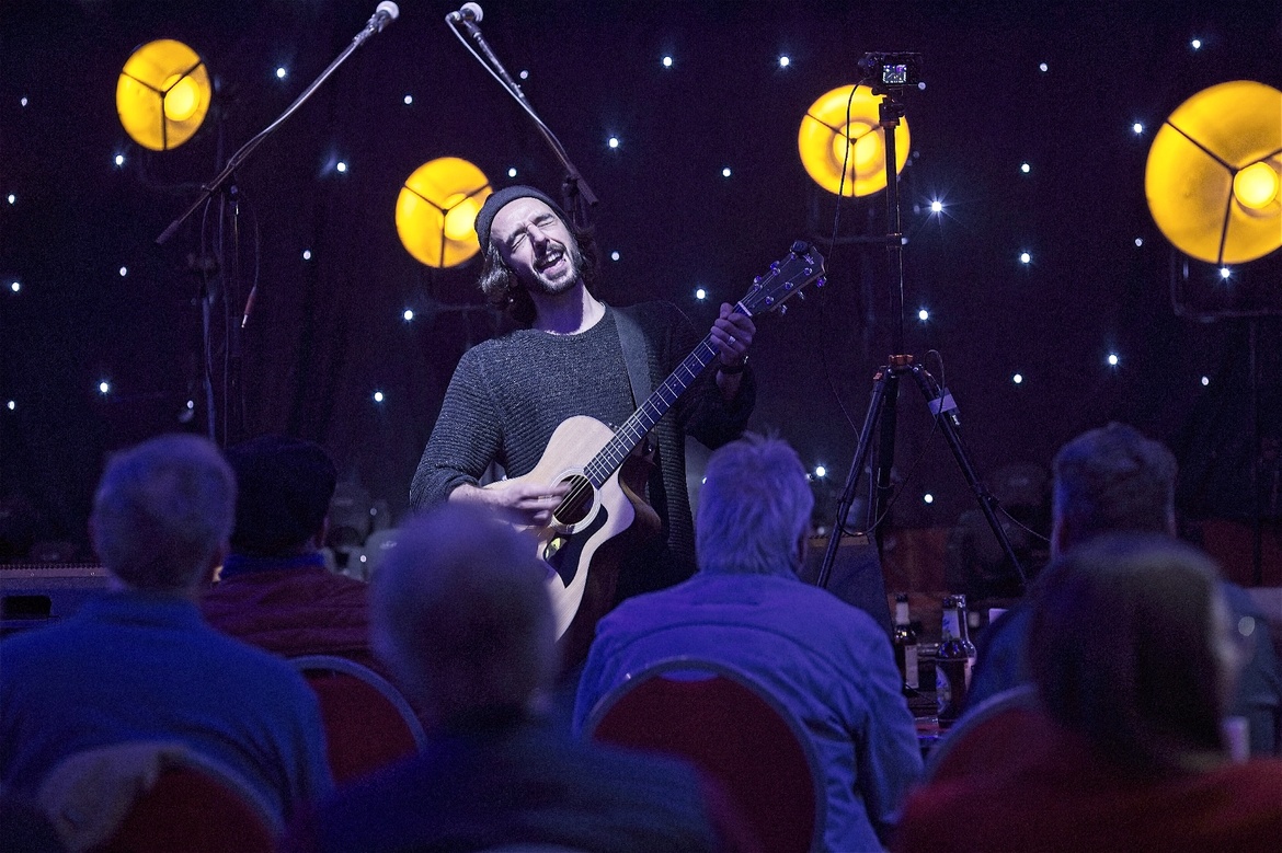 Aljosha Konter im Sommergarten