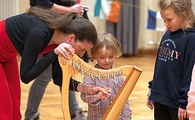 KINDERMITMACHKONZERT „Eine Reise um die Welt“ mit Silke Aichhorn