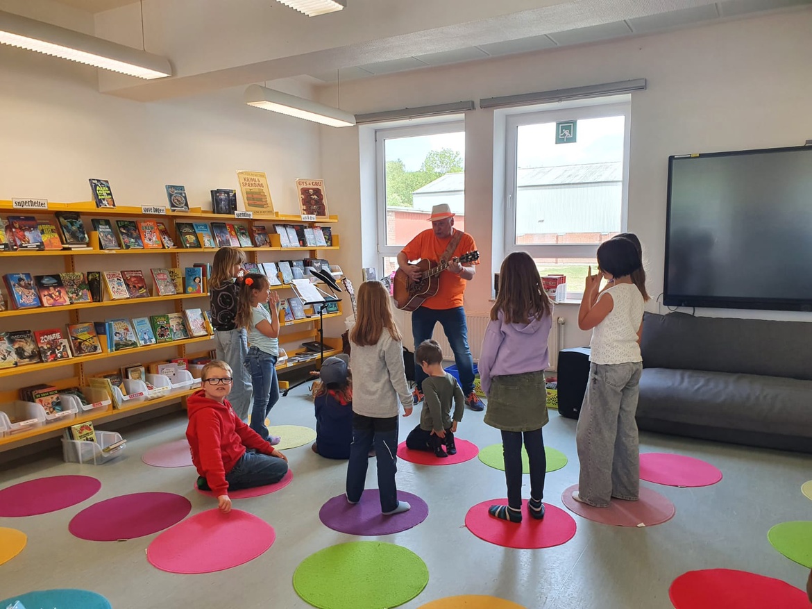 Hop-og-dans-med-koncert med Arno (i Egernførde)