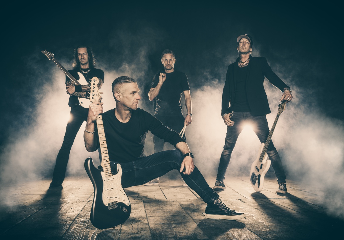 XX RUN TO YOU – a tribute to Bryan Adams (Bürgerzentrum/Burgkirchen)