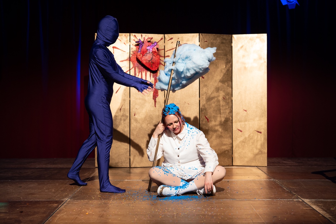 wonderlendt performances: Heart Shaped Box