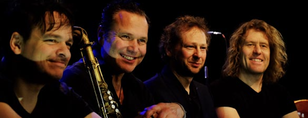 XX Quadro Nuevo - HAPPY Deluxe    (Passau/Redoute)