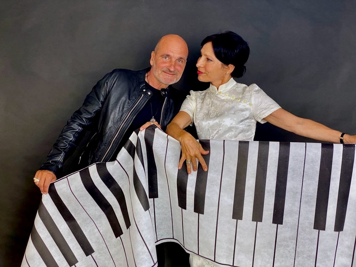 ULRIKE MAI & LUTZ GERLACH: "Me(e)ry Christmas!"